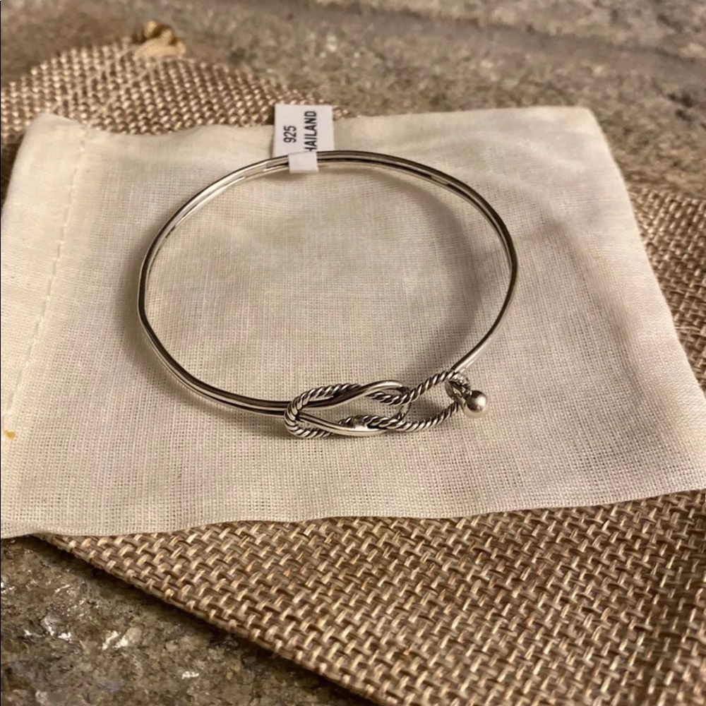 Celtic Rope Knot Latching Bangle Bracelet
